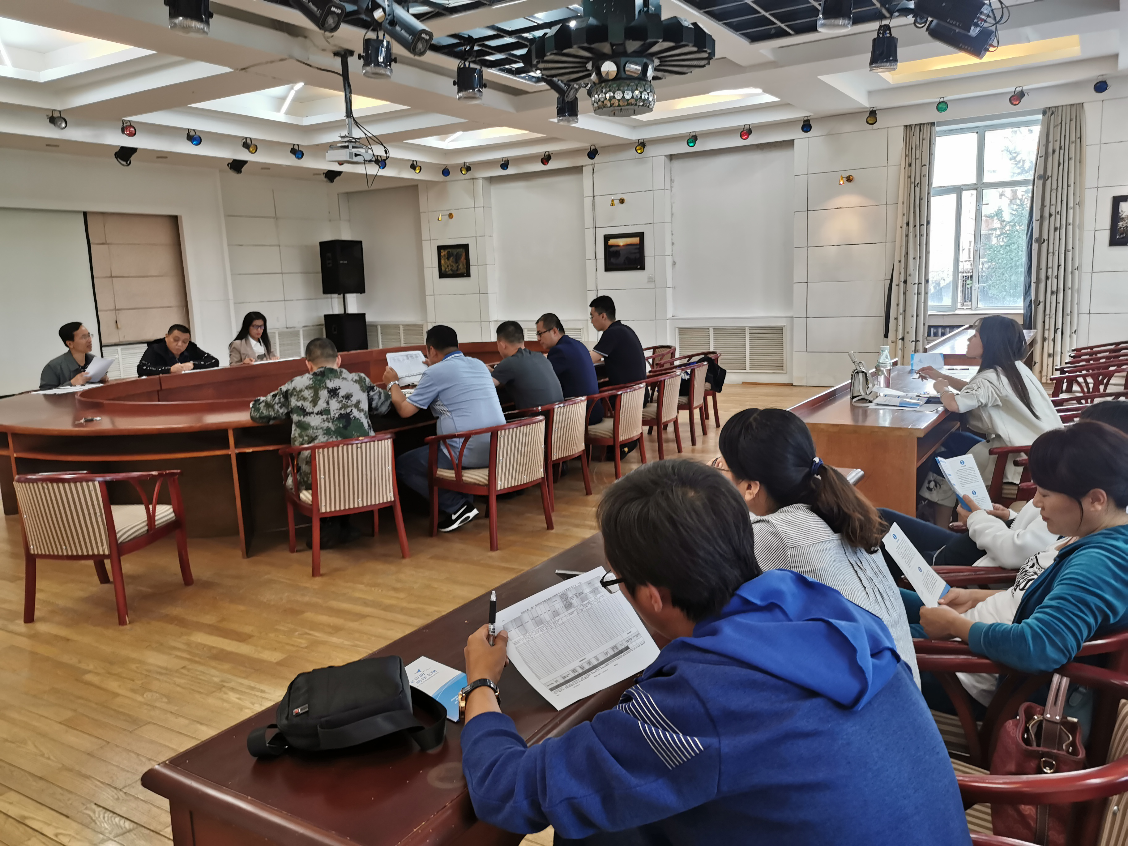 伊春職業(yè)學(xué)院學(xué)生資助管理中心召開2019年秋季學(xué)期推進(jìn)學(xué)生資助工作大會