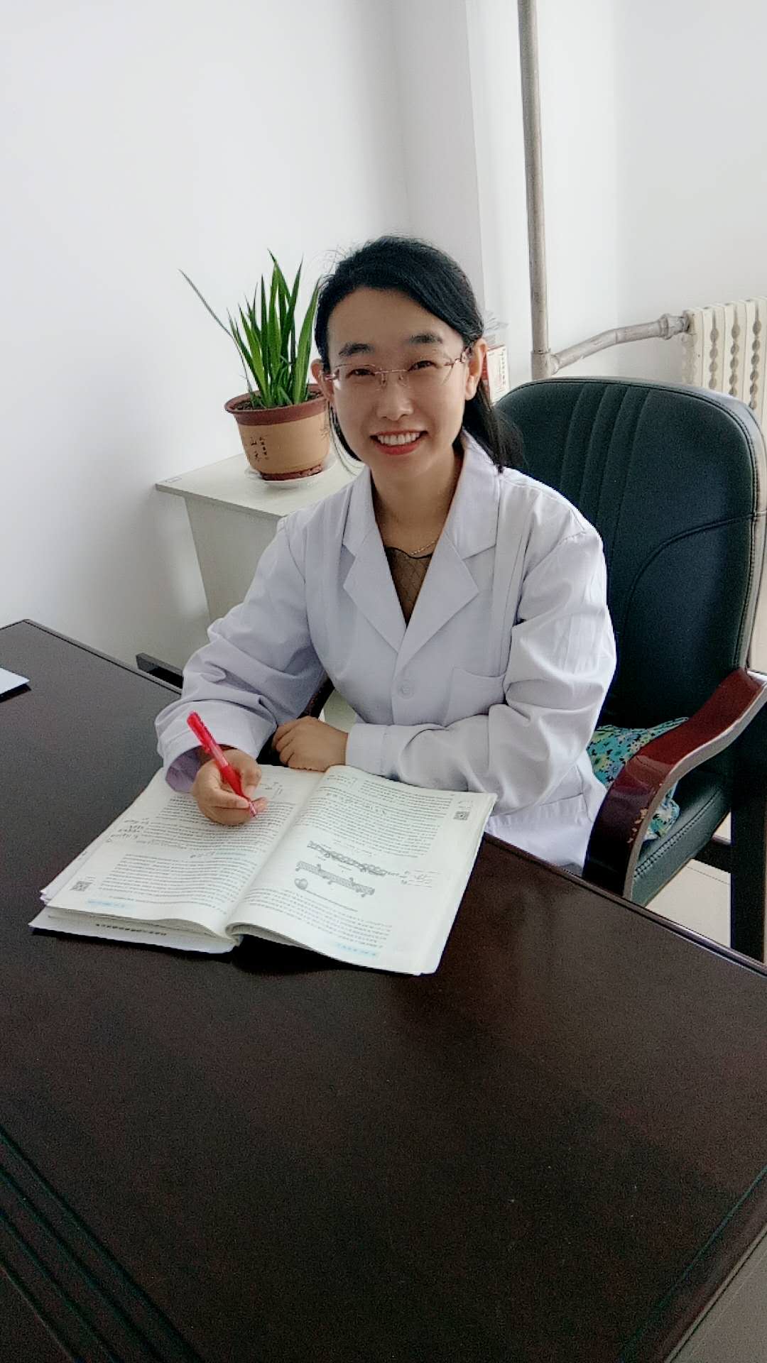 情系教育事業(yè)__用愛(ài)詮釋職責(zé)——醫(yī)學(xué)技術(shù)學(xué)院王婷老師先進(jìn)事跡 情系教育事業(yè)__用愛(ài)詮釋職責(zé)——醫(yī)學(xué)技術(shù)學(xué)院王婷老師先進(jìn)事跡