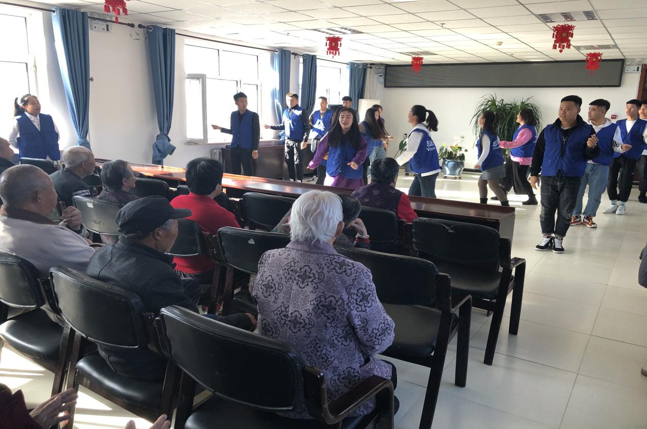 醫(yī)學(xué)技術(shù)學(xué)院開展敬老院慰問活動 醫(yī)學(xué)技術(shù)學(xué)院開展敬老院慰問活動