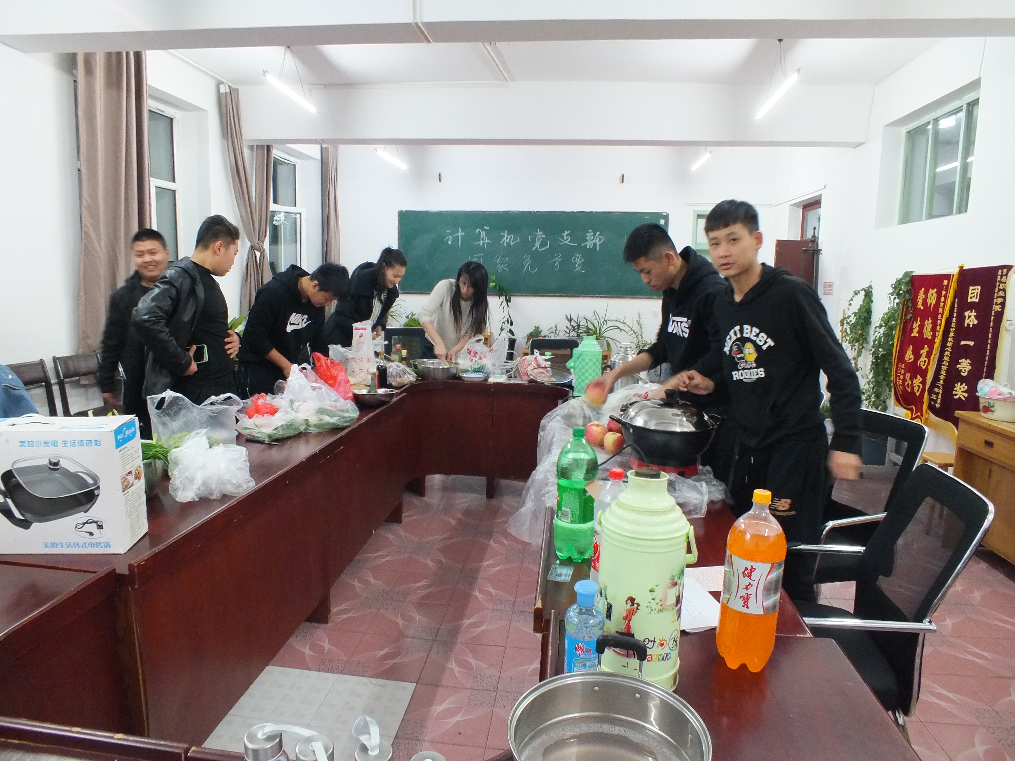 冬至不寒，有家更暖——計(jì)算機(jī)學(xué)院立冬聚餐