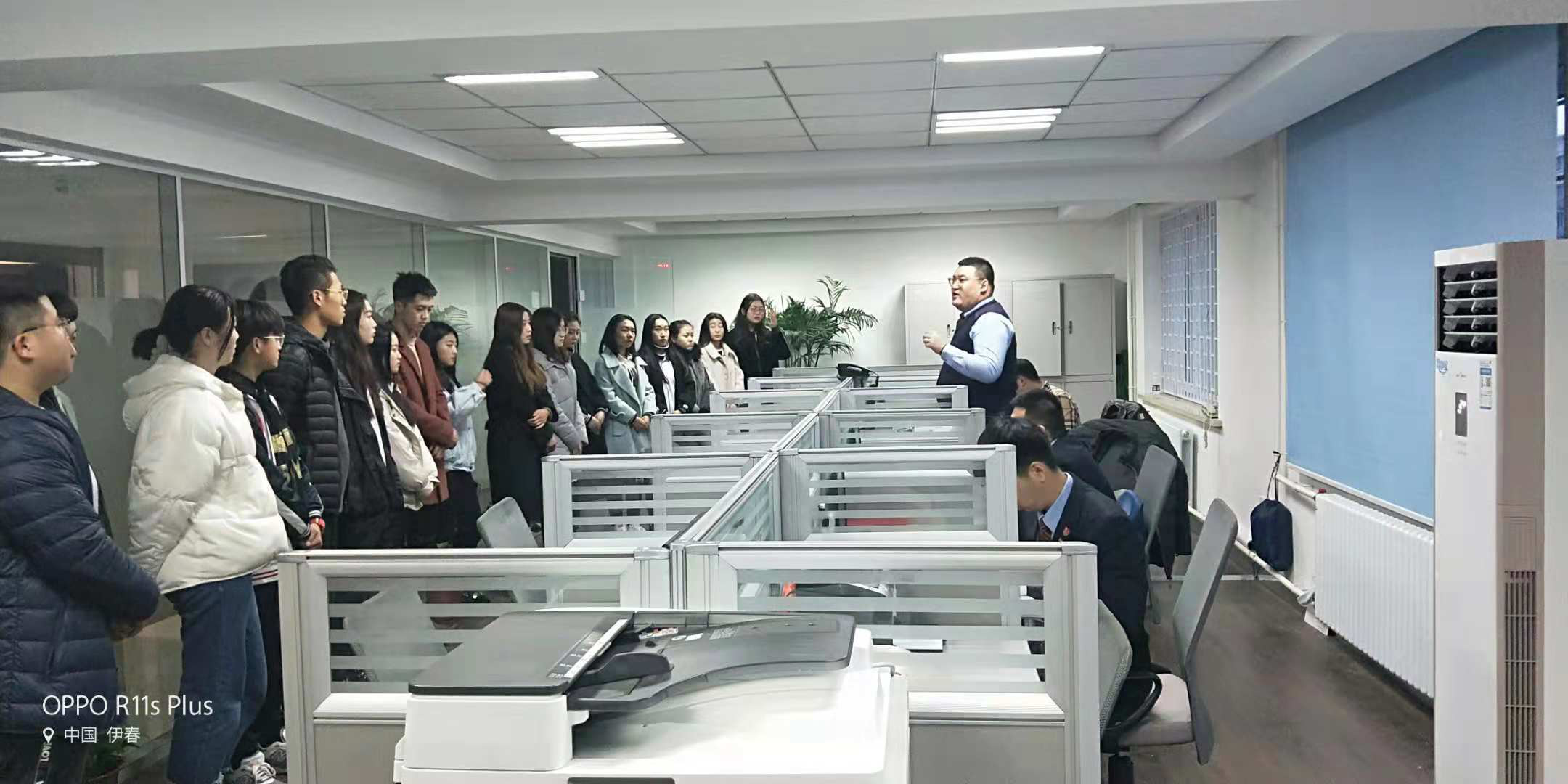 哈爾濱銀行與伊春職業(yè)學院成功舉辦“攜手相伴,哈行與您共成長”校園主題活動 哈爾濱銀行與伊春職業(yè)學院成功舉辦“攜手相伴,哈行與您共成長”校園主題活動