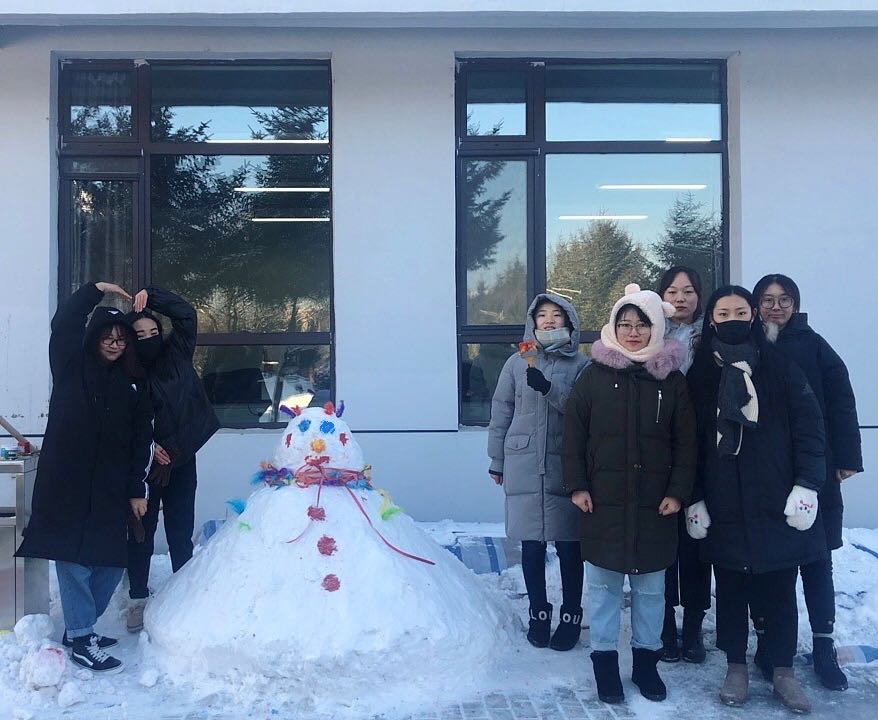 冰雪校園_歡樂你我----醫(yī)學(xué)技術(shù)學(xué)院雪雕大賽 冰雪校園_歡樂你我----醫(yī)學(xué)技術(shù)學(xué)院雪雕大賽