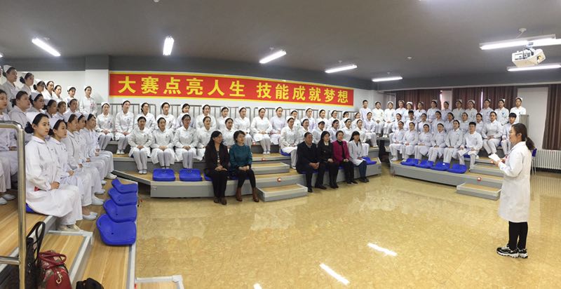 醫(yī)學技術學院舉辦護理技能大賽 醫(yī)學技術學院舉辦護理技能大賽