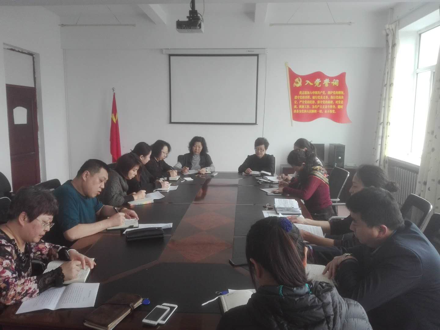 學(xué)院各基層黨組織扎實開展民主評議黨員