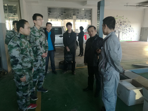 工程技術(shù)學(xué)院積極落實(shí)伊春職業(yè)學(xué)院關(guān)于《現(xiàn)代學(xué)徒制》工作 工程技術(shù)學(xué)院積極落實(shí)伊春職業(yè)學(xué)院關(guān)于《現(xiàn)代學(xué)徒制》工作