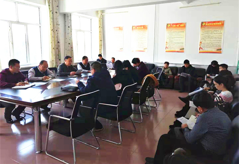 我院召開_“標(biāo)準(zhǔn)化教室”建設(shè)工作會議