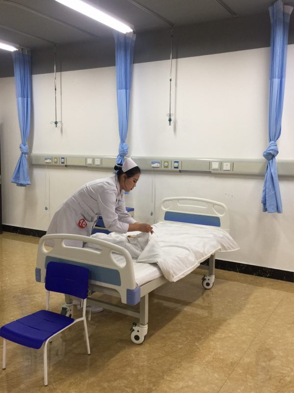 醫(yī)學技術學院舉辦護理技能大賽 醫(yī)學技術學院舉辦護理技能大賽