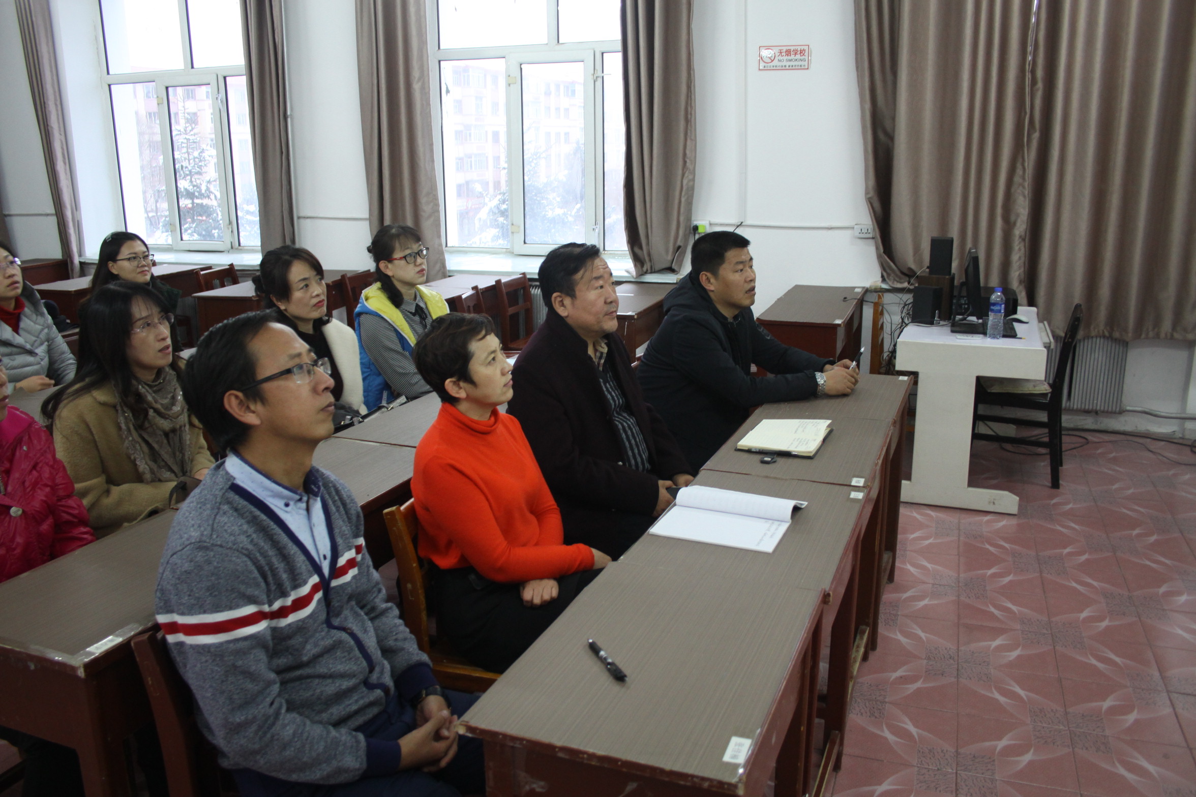 計(jì)算機(jī)學(xué)院政治學(xué)習(xí)課觀看《榜樣》